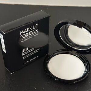 BNIB - Makeup Forever HD Pressed Powder - High Definition Pressed Powder